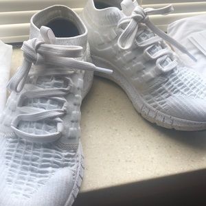 Under armor running gym shoes